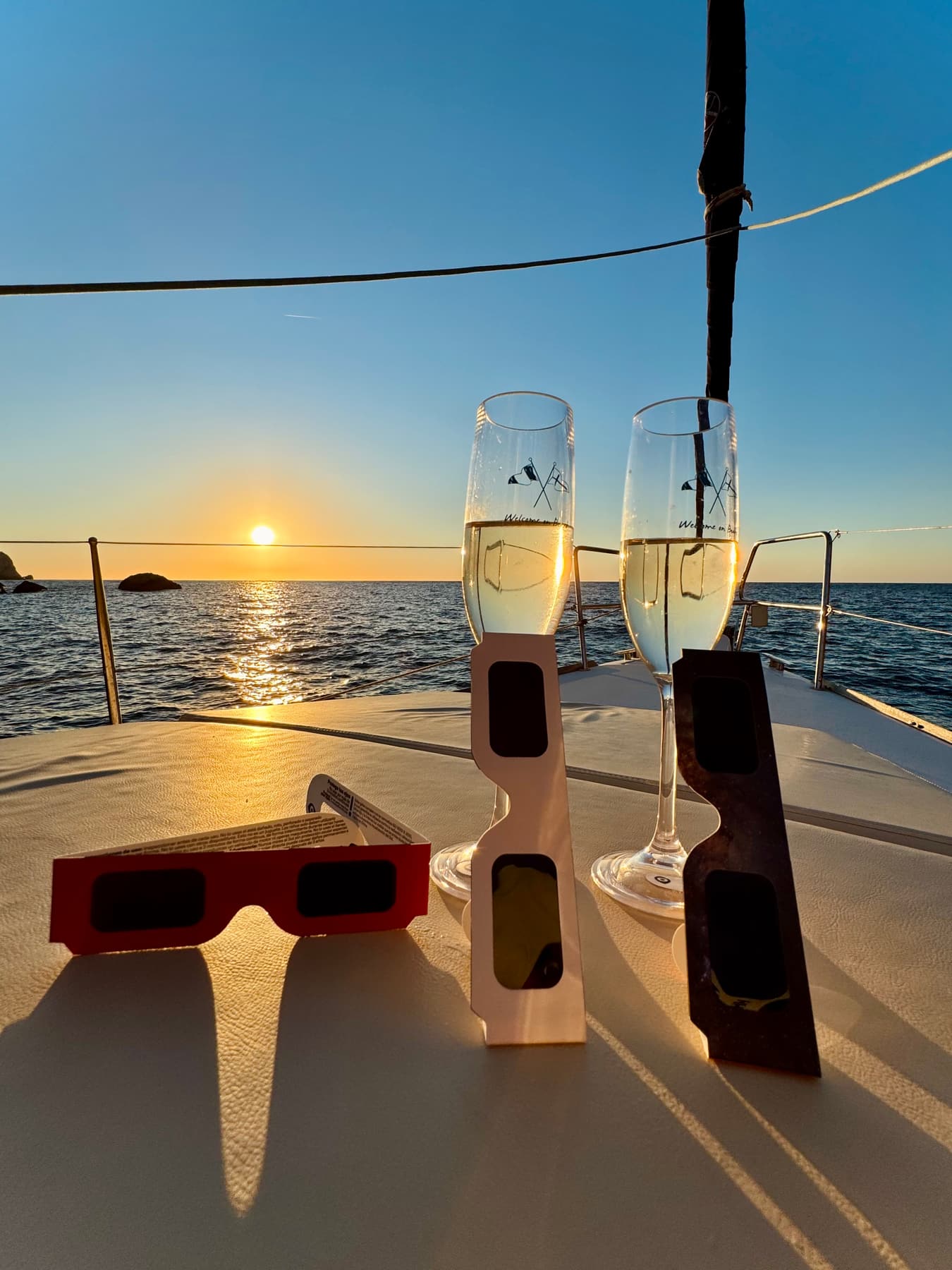 Eclipse solar sobre el mar en Mallorca